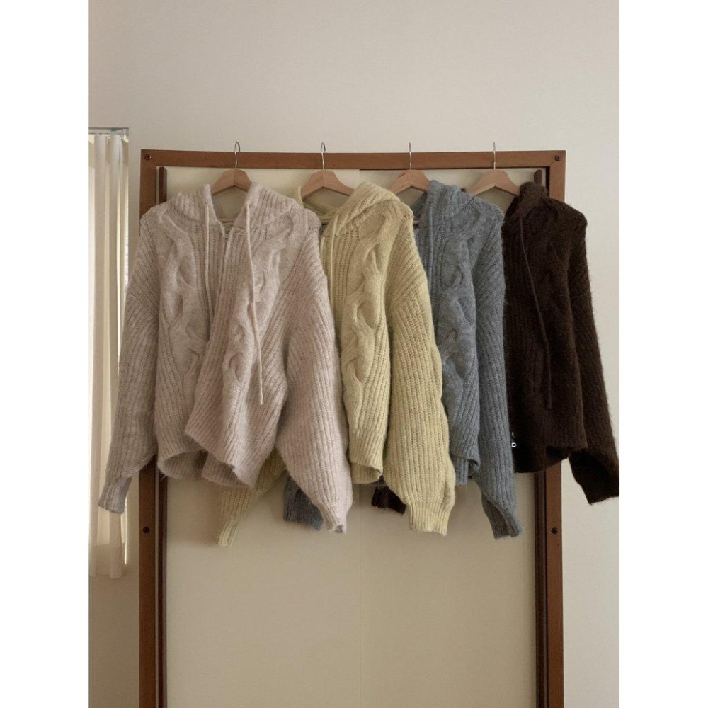 【寬鬆慵懶氛圍感】VENUSY｜正韓🇰🇷 - 韓國東大門空運直送台灣｜粗花連帽羊毛針織外套-細節圖6