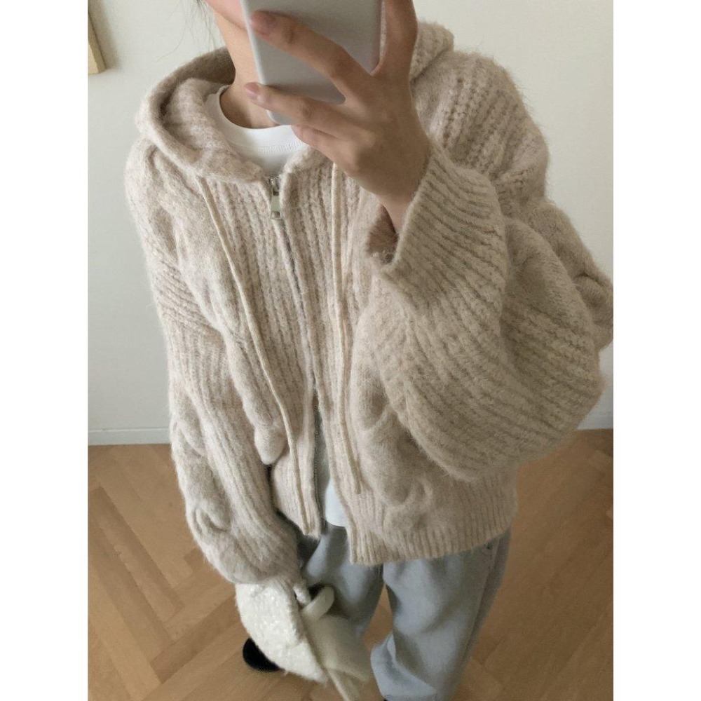 【寬鬆慵懶氛圍感】VENUSY｜正韓🇰🇷 - 韓國東大門空運直送台灣｜粗花連帽羊毛針織外套-細節圖9