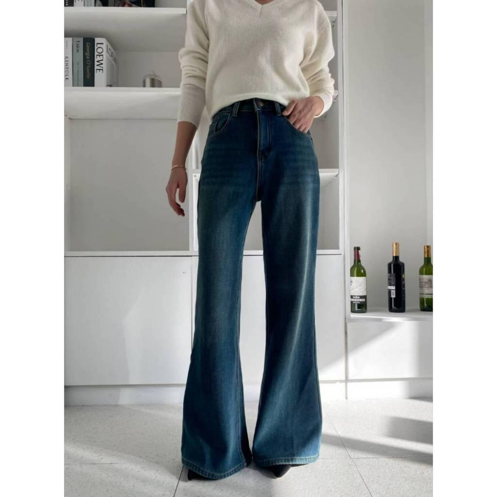 【內加絨修身顯瘦】VENUSY｜正韓🇰🇷 - 韓國東大門空運直送台灣｜貂絨刷毛喇叭牛仔褲 內刷毛-細節圖5