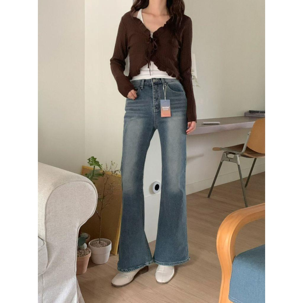 【內刷毛保暖】VENUSY｜正韓🇰🇷 - 韓國東大門空運直送台灣｜內刷毛彈力喇叭牛仔褲 修身顯瘦款-細節圖2