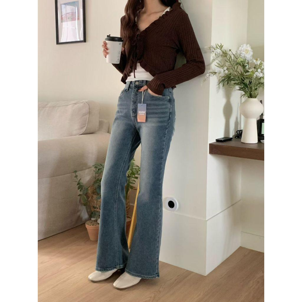 【內刷毛保暖】VENUSY｜正韓🇰🇷 - 韓國東大門空運直送台灣｜內刷毛彈力喇叭牛仔褲 修身顯瘦款-細節圖3