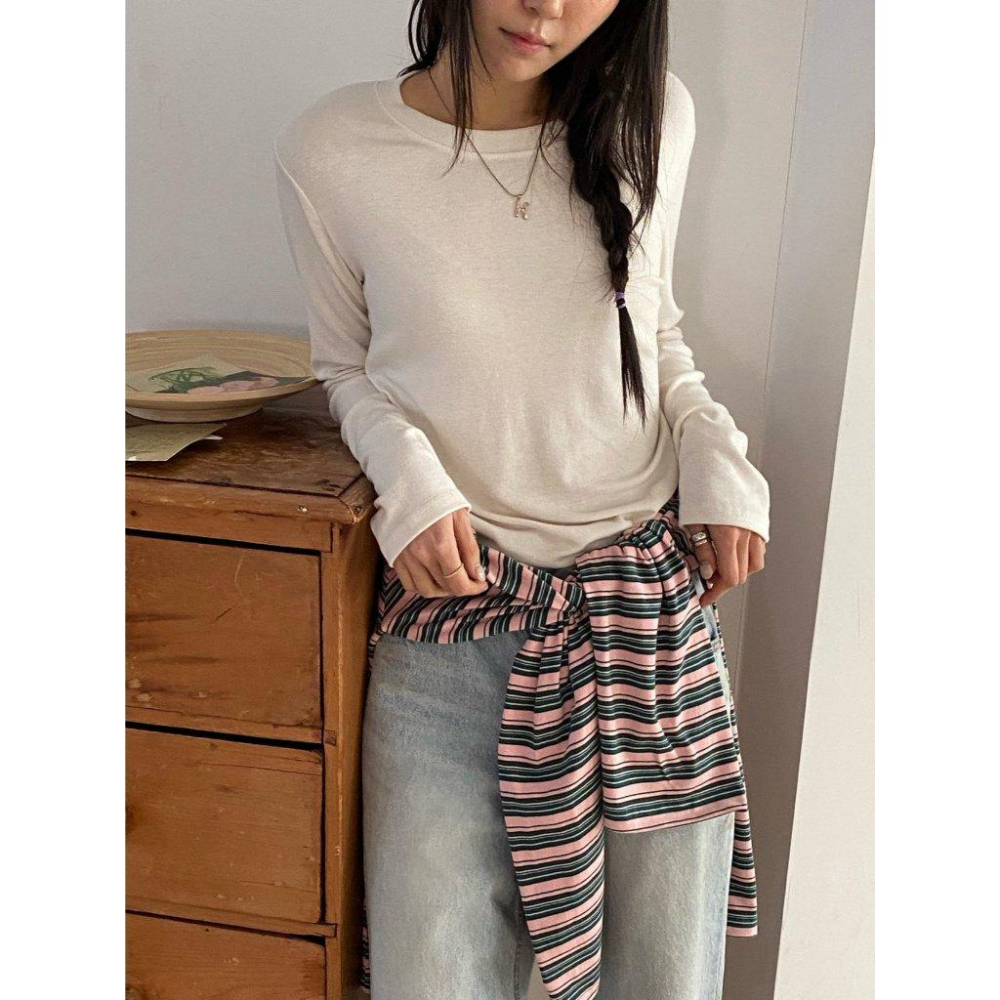 [柔軟彈性] VENUSY｜正韓🇰🇷 - 韓國東大門空運直送台灣｜素色長袖T恤 疊搭-細節圖4