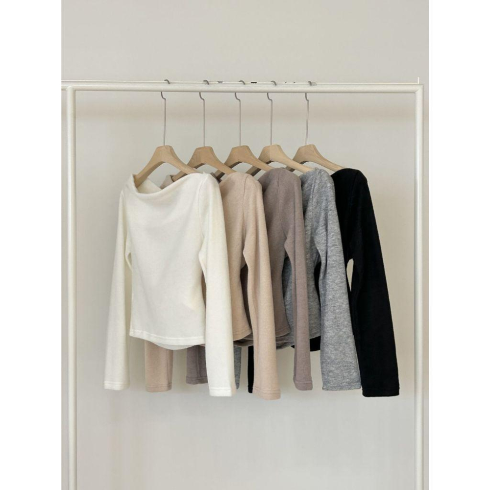 【顯鎖骨小心機】VENUSY｜正韓🇰🇷 - 韓國東大門空運直送台灣｜溫柔露肩針織上衣-細節圖7