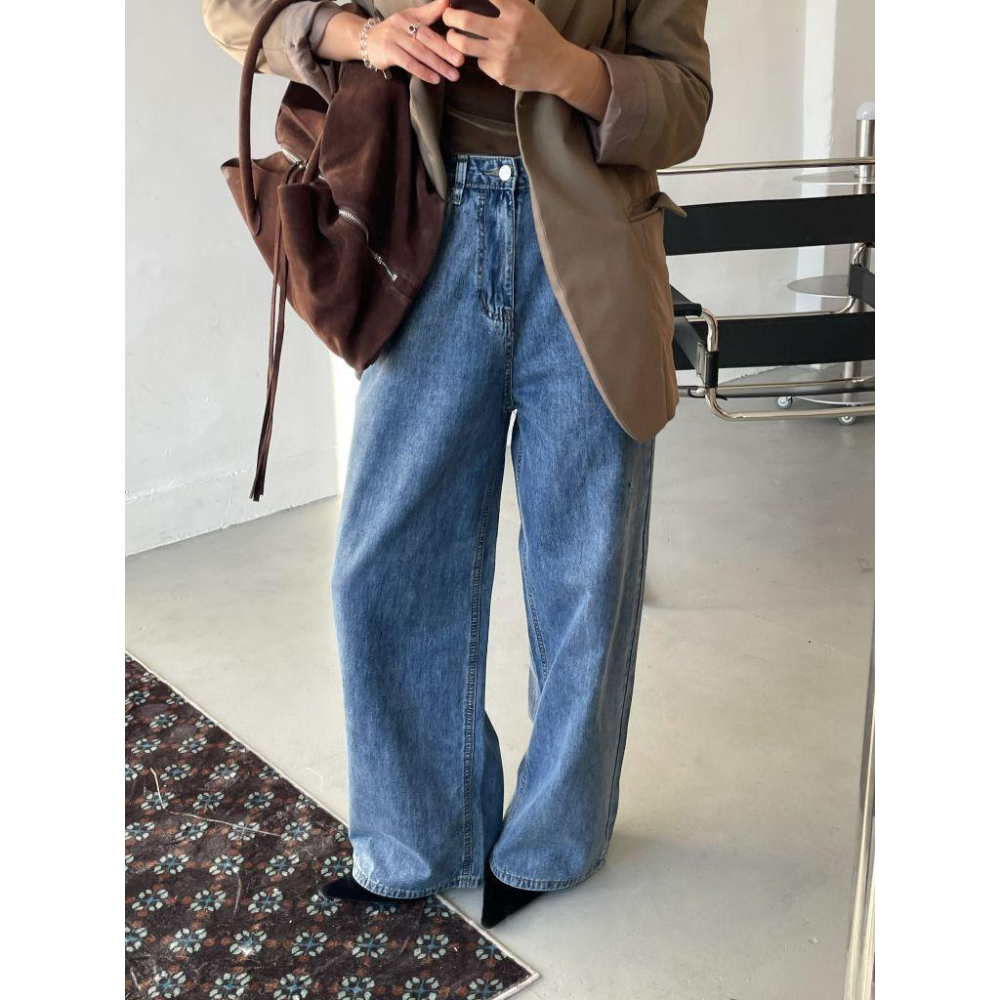 【穿上就不想換♥︎】VENUSY｜正韓🇰🇷 - 韓國東大門空運直送台灣｜日常感半寬鬆直筒牛仔褲-細節圖4