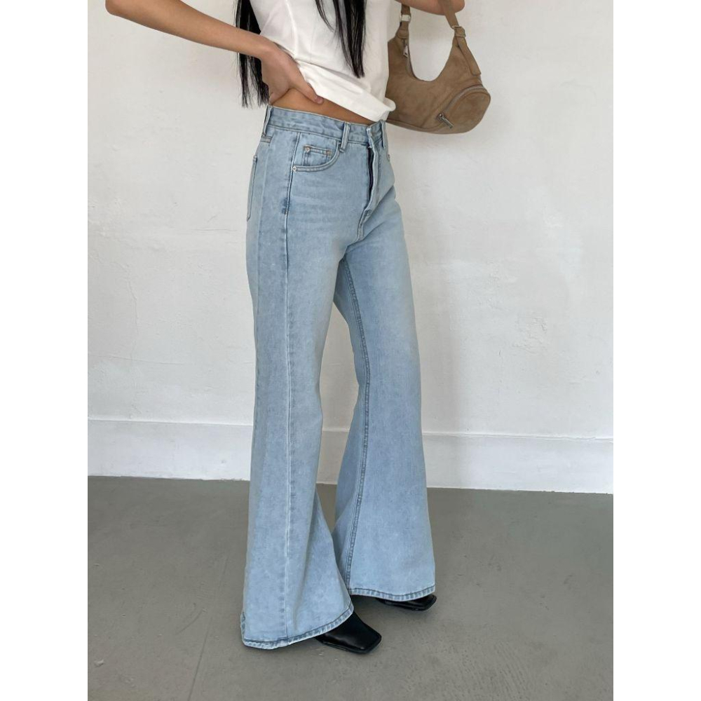 【修身顯瘦不貼腿】VENUSY｜正韓🇰🇷 - 韓國東大門空運直送台灣｜隧道剪接喇叭牛仔褲 高個子-細節圖5