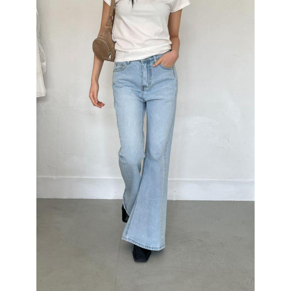 【修身顯瘦不貼腿】VENUSY｜正韓🇰🇷 - 韓國東大門空運直送台灣｜隧道剪接喇叭牛仔褲 高個子-細節圖8