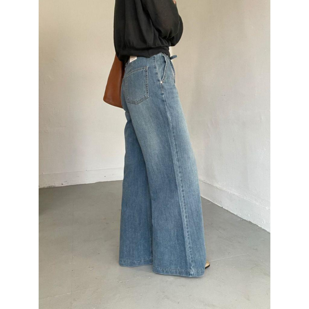 【2026 春季新款｜超級可愛♥︎】VENUSY｜正韓🇰🇷 - 韓國東大門空運直送台灣｜綁帶寬鬆喇叭牛仔褲-細節圖8