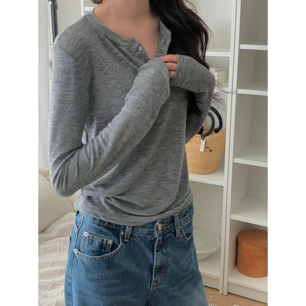 【回購率款】VENUSY｜正韓🇰🇷 - 韓國東大門空運直送台灣｜極簡鈕扣長袖T恤-細節圖9