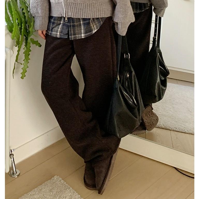 【頂級全牛皮・極簡大容量】VENUSY｜正韓 - LE-JUNEV ♡ 韓國熱門設計師品牌｜質感皮革單肩流浪包-細節圖7