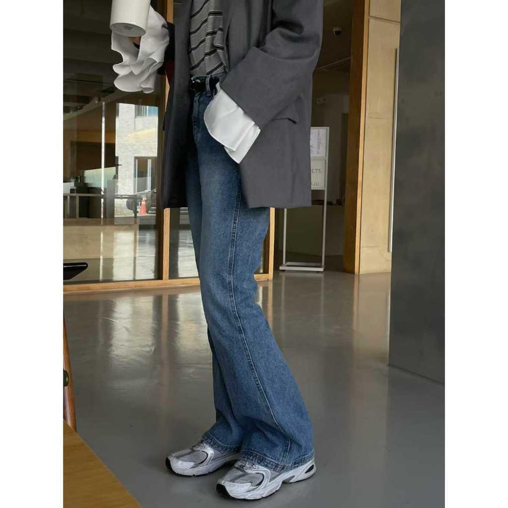 【挺闊純棉不悶】VENUSY｜正韓🇰🇷 - 復古直筒微喇牛仔褲．腿型校正-細節圖9