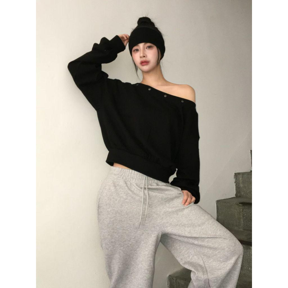 VENUSY 微悠｜【復古鉚釘・100%純棉】高街感圓領衛衣・大學T・Made in Korea-細節圖7