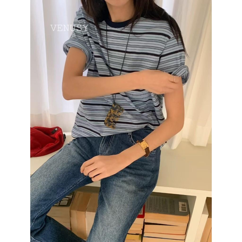 【美式復古・拼色條紋】VENUSY｜正韓 - 寬鬆拼色條紋短袖T恤．100%純棉．紅/卡其/天藍．必備基本款-細節圖3