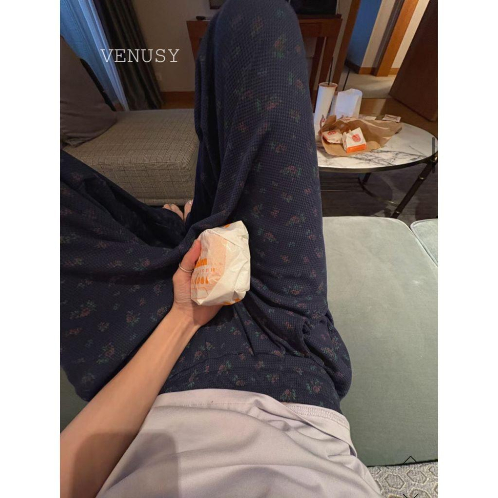 【慵懶鬆弛感・透氣不貼身】VENUSY｜正韓 - 純棉華夫格紋棉質長褲．居家外出兩穿．聖水洞氛圍感必備-細節圖5