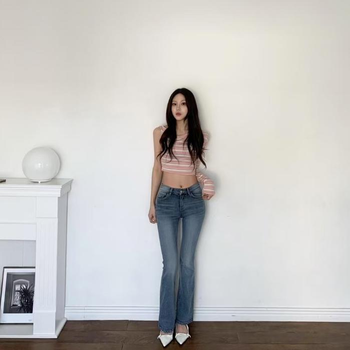 【詢問度NO.1爆款・視覺顯瘦】VENUSY｜後口袋低腰喇叭牛仔褲．Y2K復古美腿版型．青/淡青．S-L-細節圖5