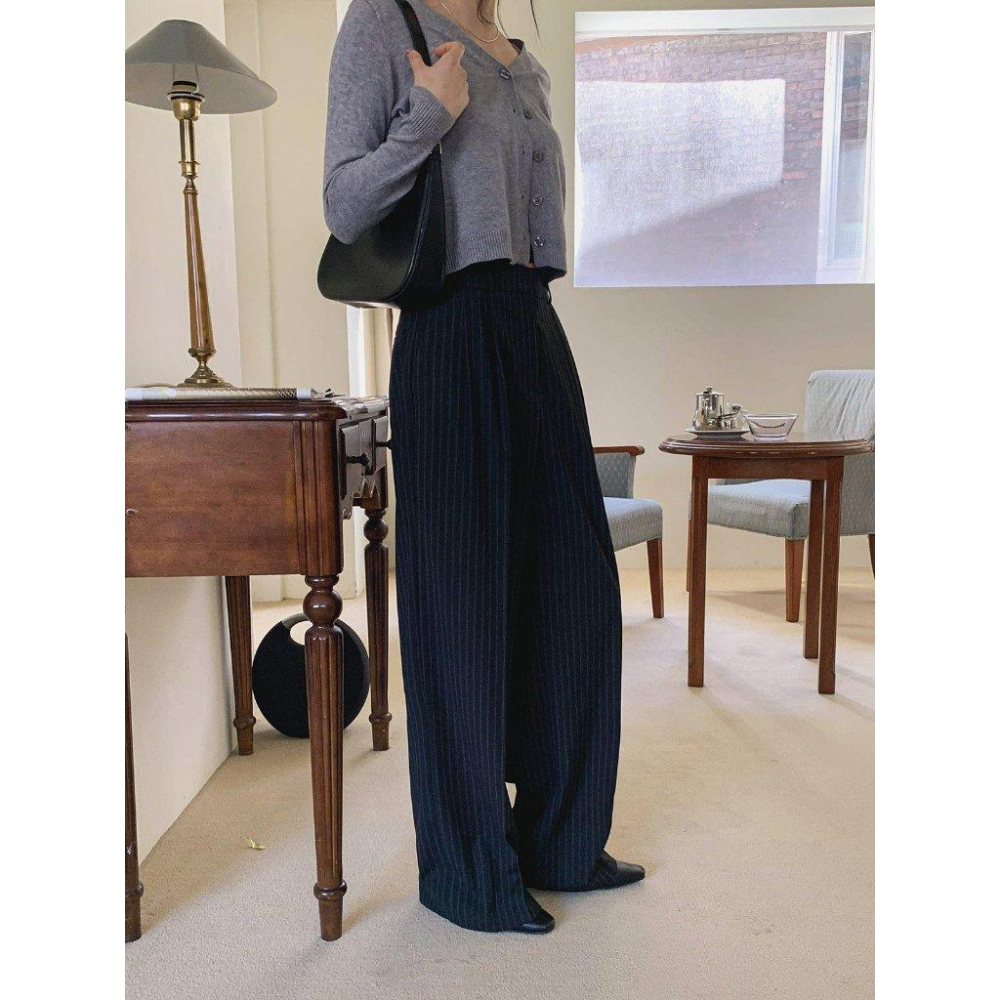 【高腰收腹・職人氣場】VENUSY｜正韓 - 隱形鬆緊細條紋西褲．不勒腰高彈力．都會ONNI必備-細節圖2