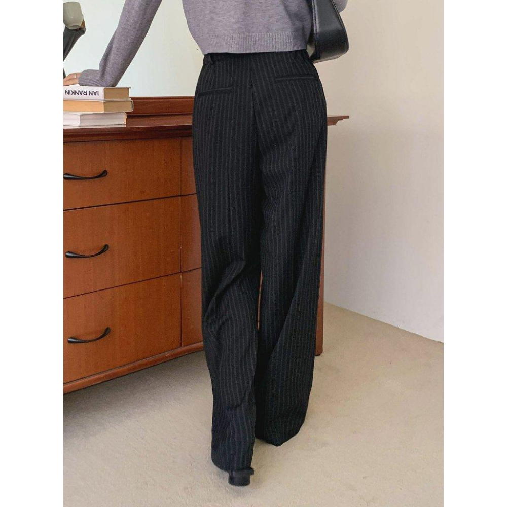 【高腰收腹・職人氣場】VENUSY｜正韓 - 隱形鬆緊細條紋西褲．不勒腰高彈力．都會ONNI必備-細節圖4