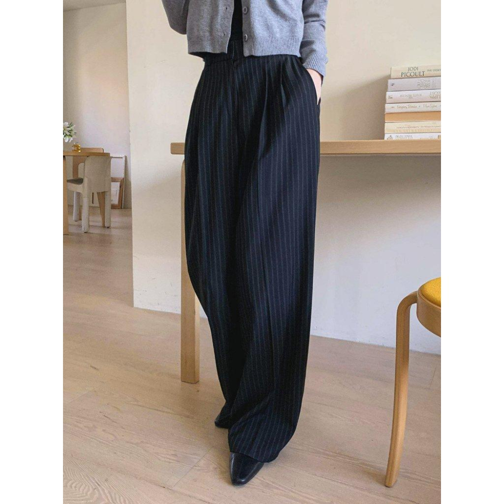 【高腰收腹・職人氣場】VENUSY｜正韓 - 隱形鬆緊細條紋西褲．不勒腰高彈力．都會ONNI必備-細節圖9