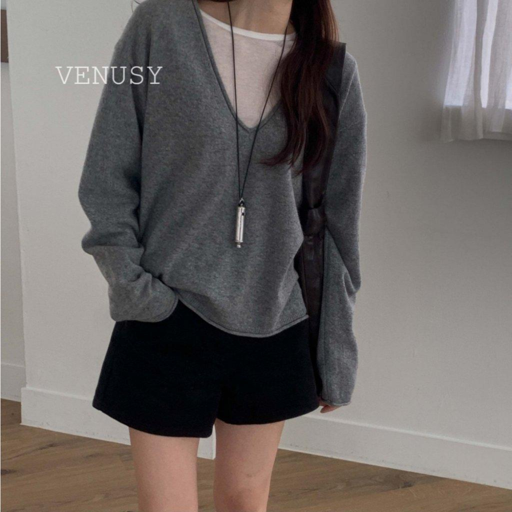 【55%羊毛・極致顯瘦深V】VENUSY｜正韓 - 復古慵懶風針織上衣．高感羊毛混紡．5色入．Made in Korea-細節圖7