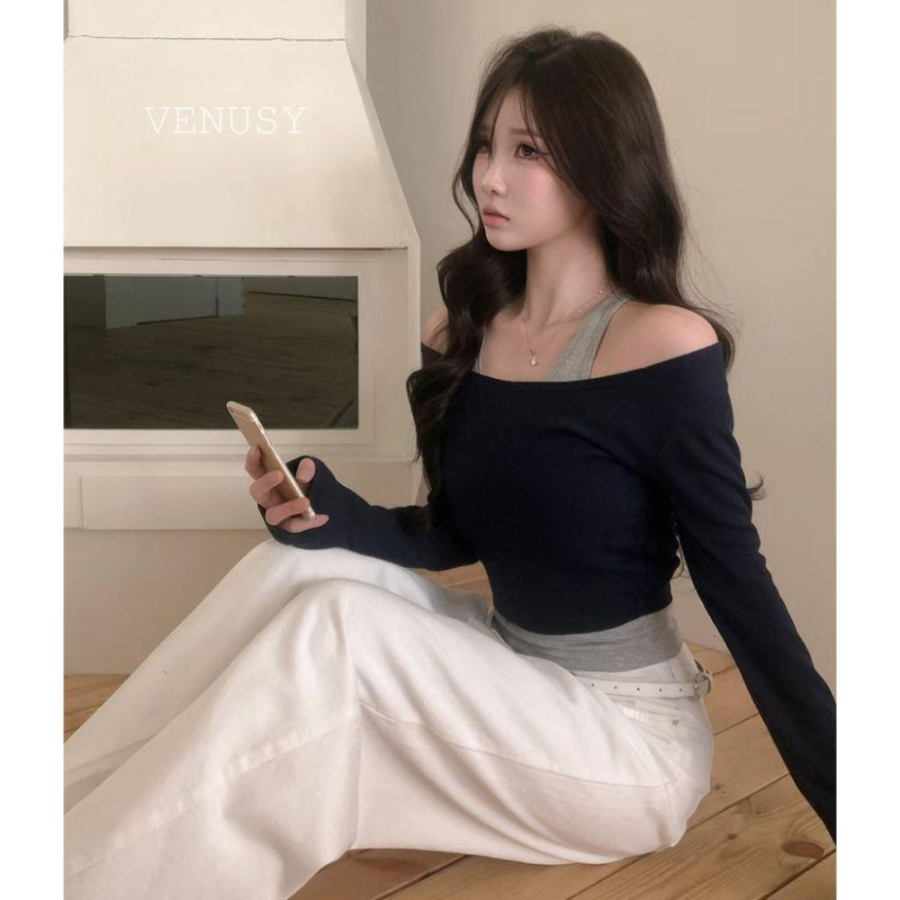 【層疊美學・視覺直角肩】VENUSY｜正韓 - 露肩羅紋假兩件上衣．修身彈力面料．春夏必備設計款-細節圖2