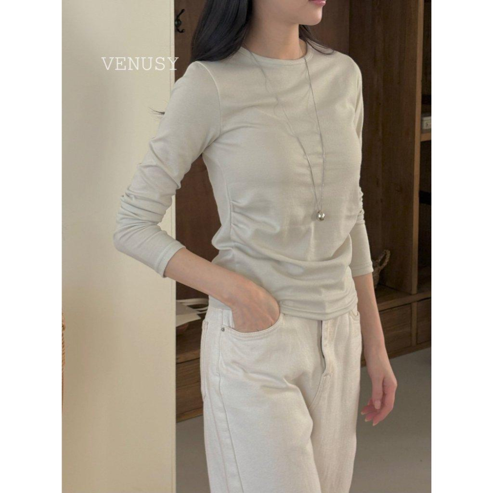 【雲感彈力・法式優雅】VENUSY｜正韓 - 側皺褶彈力修身長袖T恤．天空藍/嫩綠/粉．春夏顯瘦必備-細節圖3