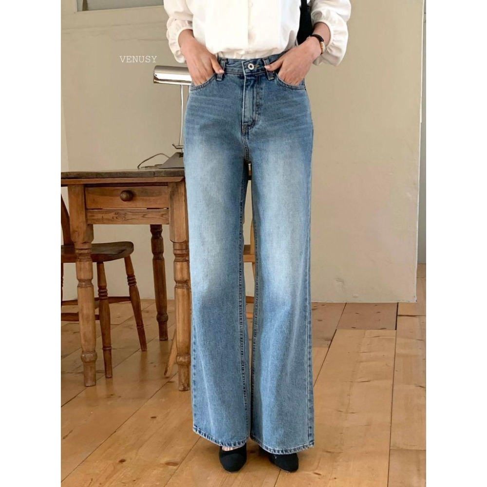 【美腿神褲・韓系簡約】VENUSY｜正韓 - 經典微喇叭牛仔褲．修身顯瘦．不挑身型．Made in Korea-細節圖3