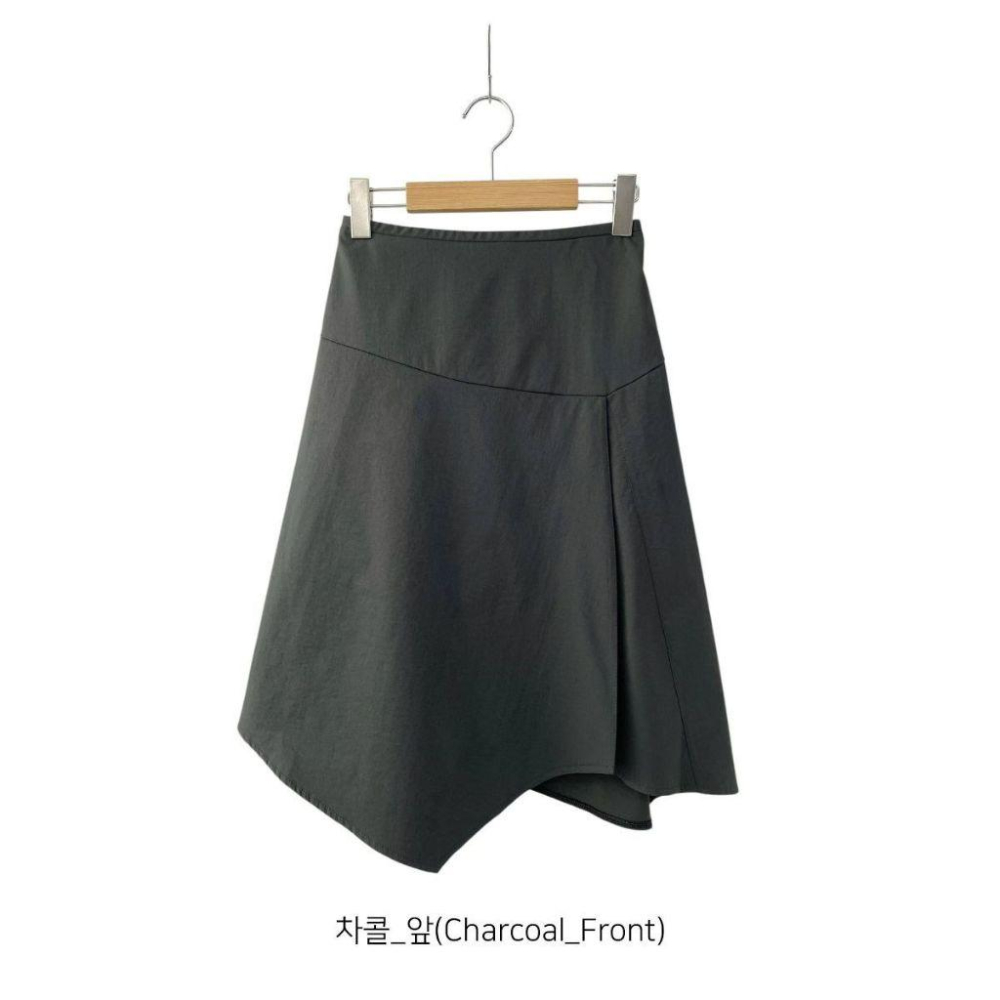 【清冷感美學・顯瘦傘裙】VENUSY｜正韓 - 三角拼接立體中長裙．視覺顯瘦版型．黑色/墨色-細節圖7