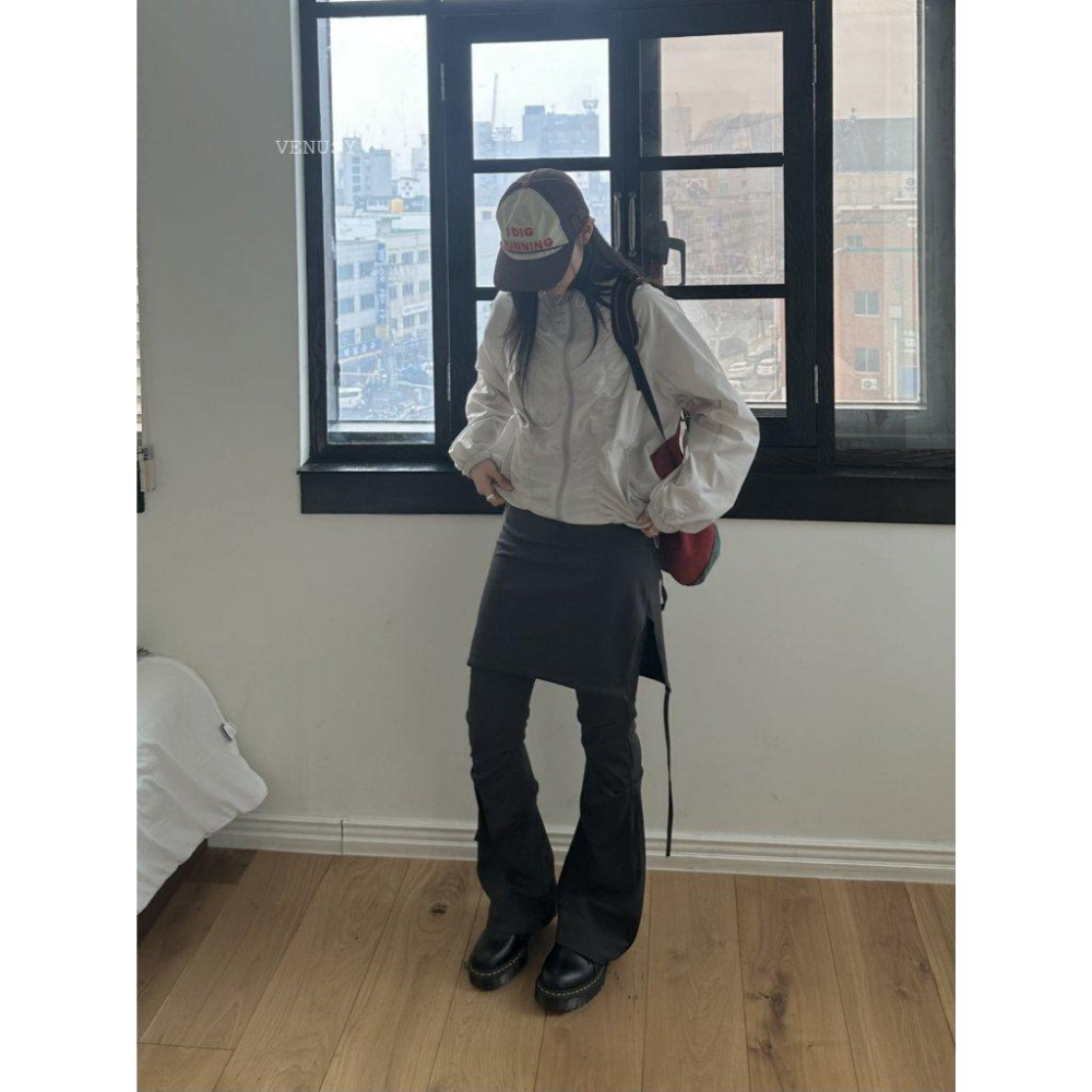 【疊搭神褲・甜酷學院風】VENUSY｜正韓 - 不規則立體剪裁裙褲．高磅棉質彈性．Y2K．不對稱裙片設計．修飾大腿肉肉-細節圖9