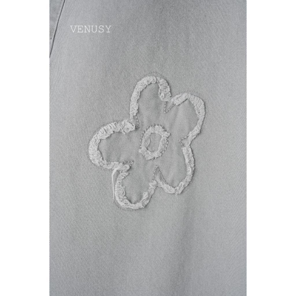 【可愛酷颯．100%純棉】VENUSY｜正韓 - 小花立體刺繡氣球長褲．休閒高級感．慵懶灰色．S-L-細節圖5