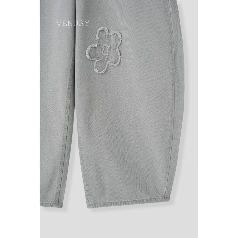 【可愛酷颯．100%純棉】VENUSY｜正韓 - 小花立體刺繡氣球長褲．休閒高級感．慵懶灰色．S-L-細節圖8