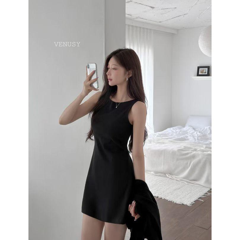 【極簡純棉．俐落修身】VENUSY｜正韓 - 純棉無袖收腰短洋裝．100%棉質．修身美背剪裁-細節圖2