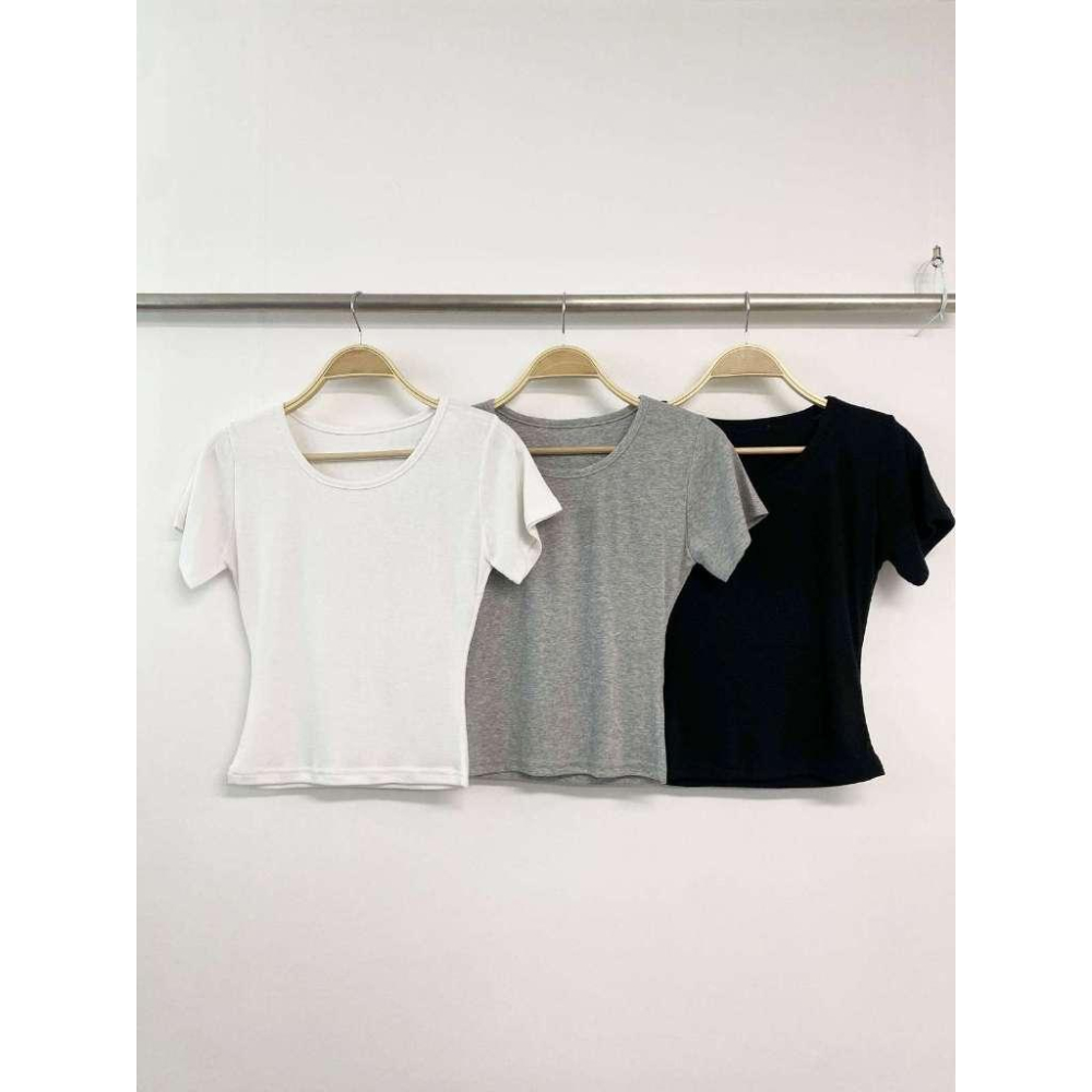 【小性感貼身．完美遮手臂】VENUSY｜正韓 - 修身短袖U領T恤．涼感透氣．高彈力面料．Made in Korea-細節圖6