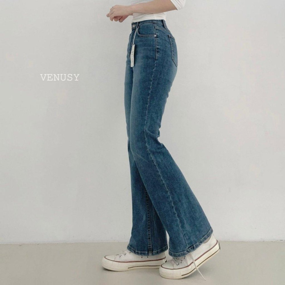 【彈力舒適．97%棉親膚】VENUSY漢南小姐｜正韓 - 彈力復古刷色喇叭牛仔褲．砂洗喇叭丹寧褲-細節圖4