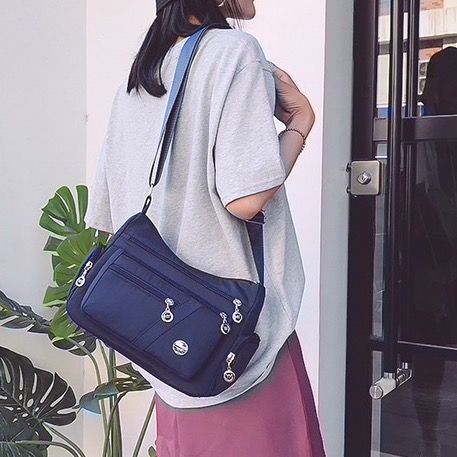 防水七隔層實用女性外出斜背包-細節圖6