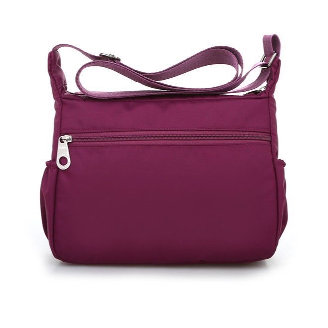 防水多格層實用女生外出斜背包-細節圖5