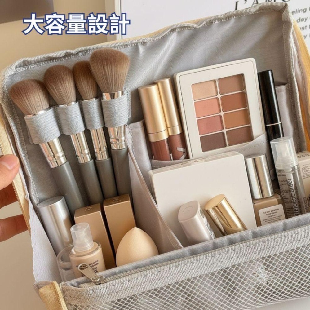 【悠悠趣】站立式化妝包 刷具包 大容量化妝包 磁吸式 放手機 彩妝收納包 旅行便攜化妝包 手提化妝包 隨身化妝包 盥洗包-細節圖9