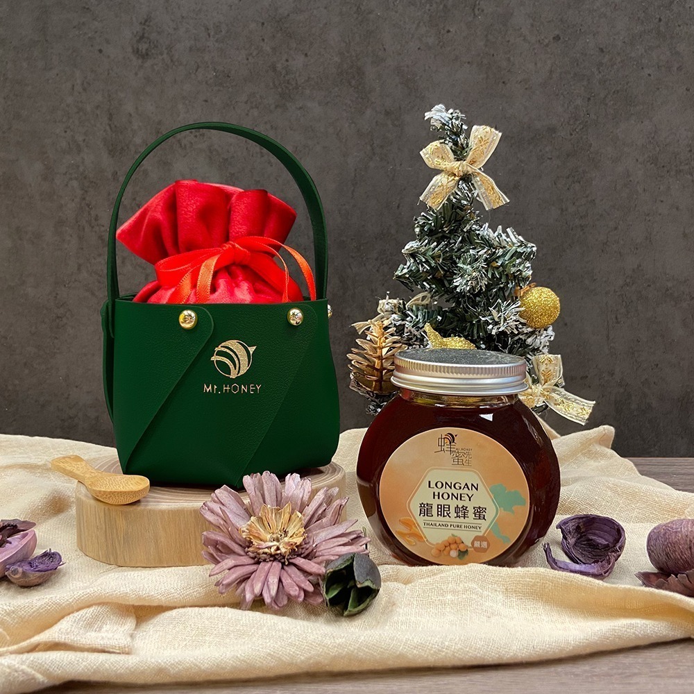 綠色皮質提籃+紅色絨布袋+木製小湯匙