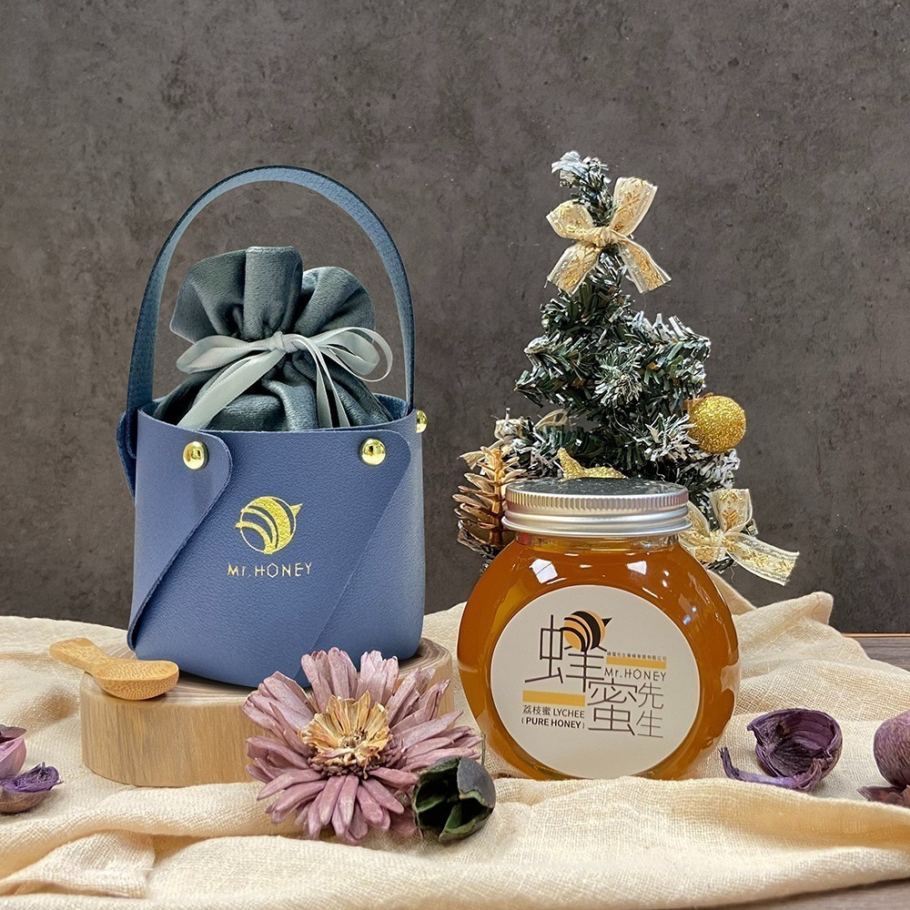 霧藍皮質提籃+藍色絨布袋+木製小湯匙