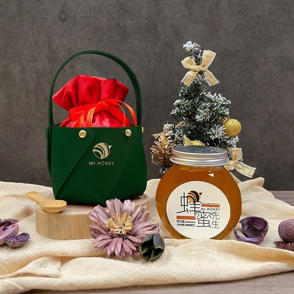 綠色皮質提籃+紅色絨布袋+木湯匙