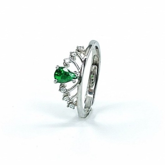 LEROY JEWELRY 樂花精品珠寶 綠光皇冠｜沙佛萊女王戒-細節圖4