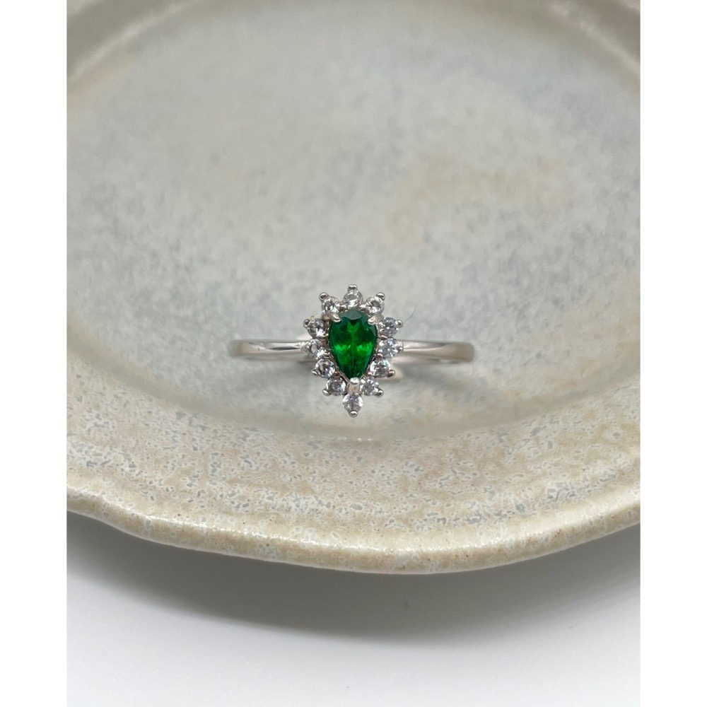 LEROY JEWELRY 樂花精品珠寶-［Leroy・森綠覺醒 ✦沙佛萊石戒］-細節圖4