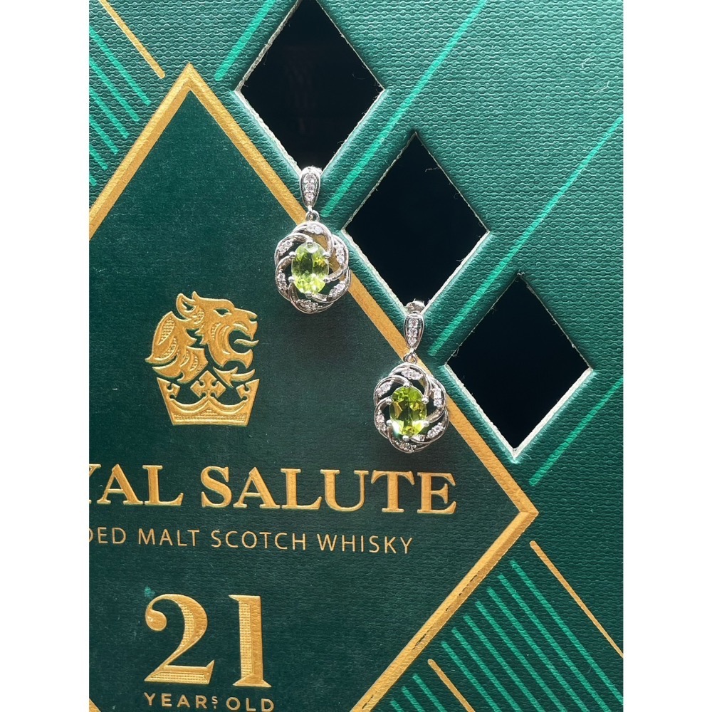 LEROY JEWELRY 樂花精品珠寶-｜Leroy・城市綠光 ✧橄欖石耳環-細節圖3