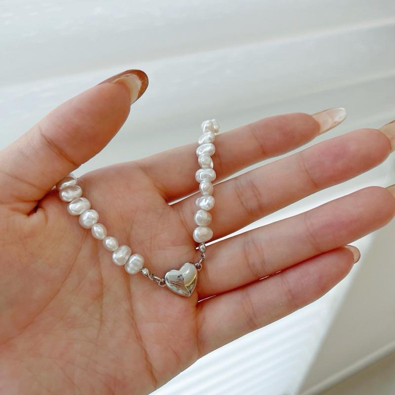 心飾Acc🇰🇷快速出貨「愛心造型巴洛克珍珠質感手鍊 / 珍珠手鍊 愛心手鍊 韓系手鍊 韓國空運-細節圖5