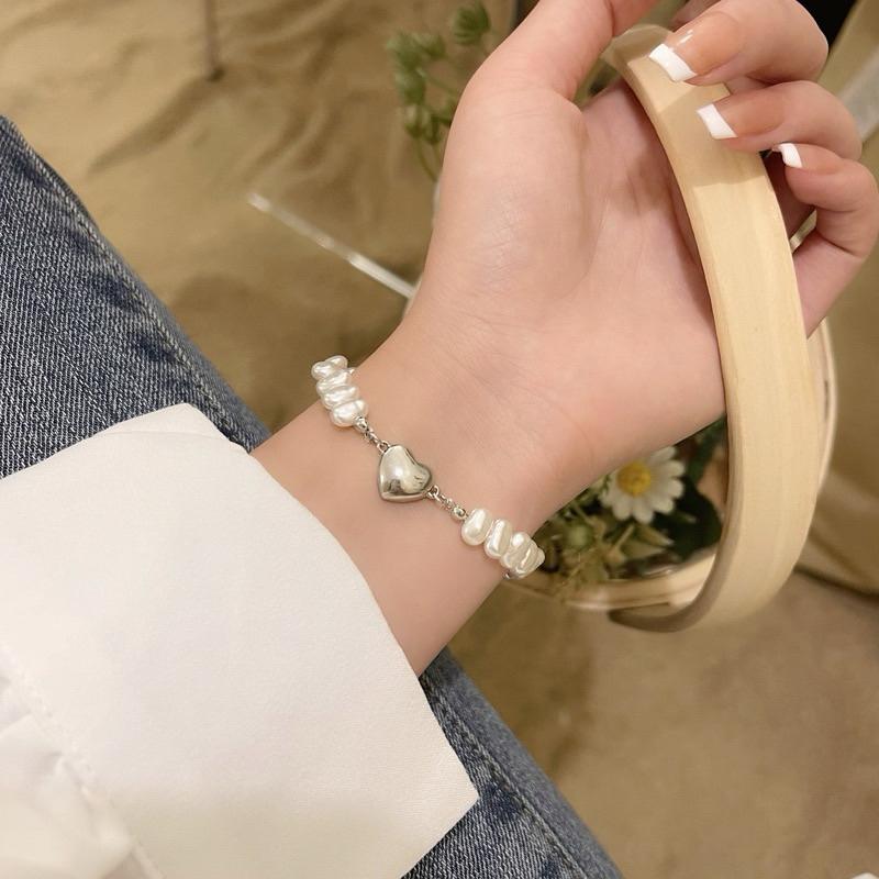 心飾Acc🇰🇷快速出貨「愛心造型巴洛克珍珠質感手鍊 / 珍珠手鍊 愛心手鍊 韓系手鍊 韓國空運-細節圖7