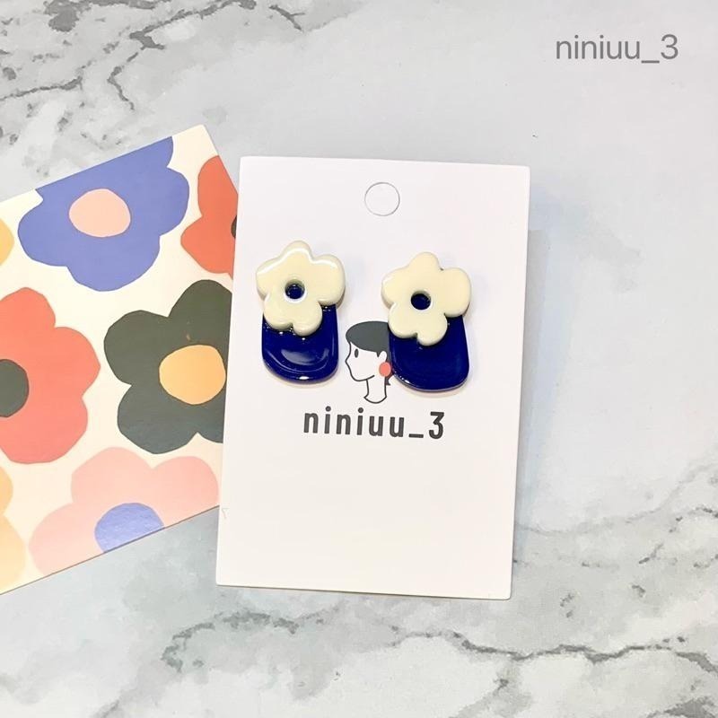 niniuu_3✨台灣現貨(出貨)『S925銀針-夏季小花壓克力耳環』可愛耳環 y2k耳環 小花耳環 花朵耳環 夏天耳環-細節圖3