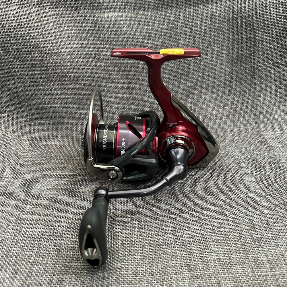 DAIWA 21＇ FUEGO CS LT 紡車捲線器 磁油防水 高CP值 現貨 釣魚捲線器-細節圖2