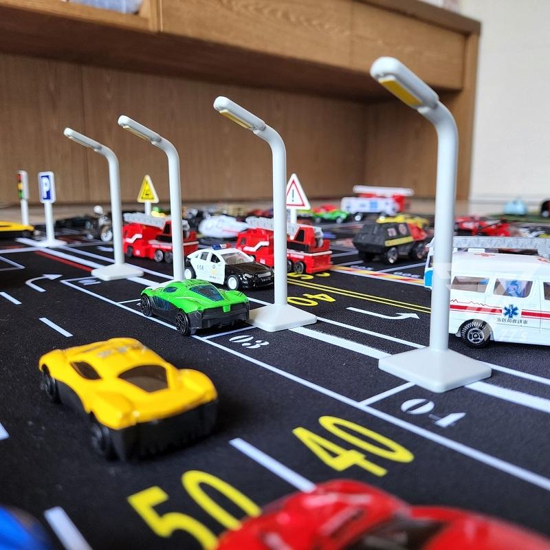 【台灣出貨】【道路路燈玩具 6入/交通路障】12送1 馬路路燈  道路場景 停車場配件 認知玩具 交通號誌 微型攝影-細節圖5