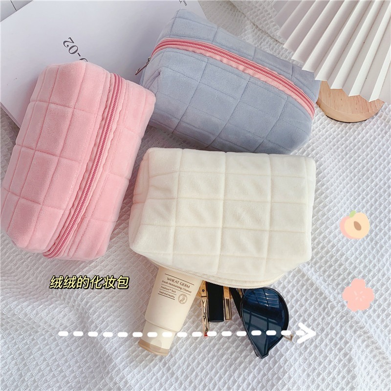 【台灣現貨】✅現貨👝ins韓版 化妝包👝 小眾 奶油麵包 大容量 便攜 化妝品化妝刷文具 收納 筆袋-細節圖3