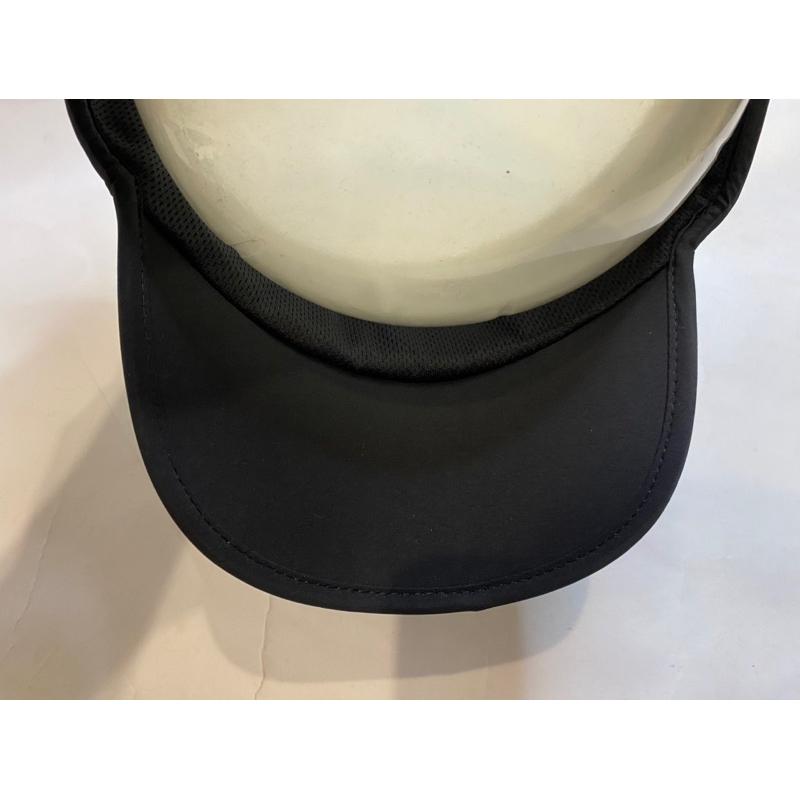 亞瑟士  ASICS women Dawn2Dusk 輕量化慢跑中空遮陽帽-細節圖8