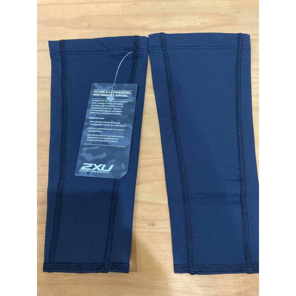 全新 美國製 2XU COMPRESSION CALF 全黑素色壓縮慢跑小腿套 /雙-細節圖2