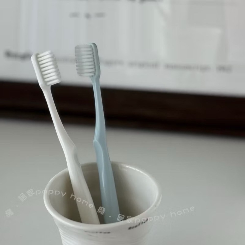 poppy-旅行用便攜軟毛細毛牙刷一組四支 日系軟毛牙刷 牙刷 軟毛 旅行組 盥洗組 牙刷盒 居家生活-細節圖3